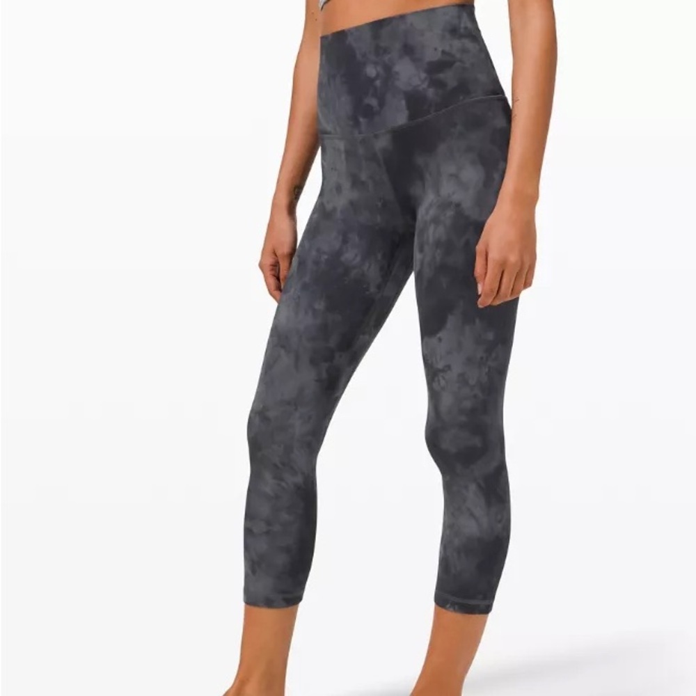 Zyia leggings (photo reference only)